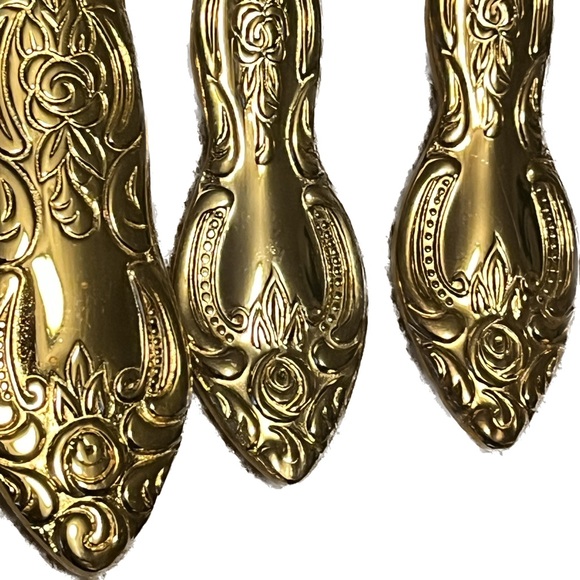 24 KARAT GOLD PLATED ROSES KOREA 5 pc place setting flatware KNIFE FORK SPOONS - Picture 2 of 3